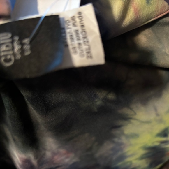 Women's Lemon & Lime Tie Dye Print Button Down Shirt & Skinny Leggings Set - Picture 8 of 8